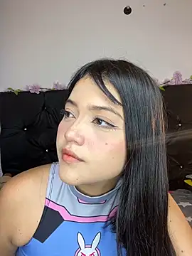 alisson carolina73 online show from March 15, 11:28 pm