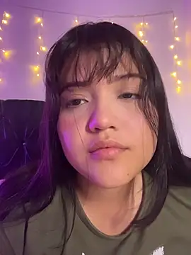 Snapshot of alisson_carolina73 chatting on December 20, 2:18 am alisson carolina73 online show from December 20, 2:18 am