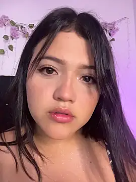 Snapshot of alisson_carolina73 chatting on March 6, 1:57 am alisson carolina73 online show from March 6, 1:57 am