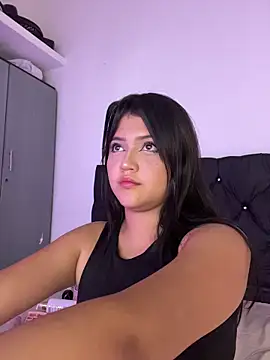 Snapshot of alisson_carolina73 chatting on March 13, 2:07 am alisson carolina73 online show from March 13, 2:07 am