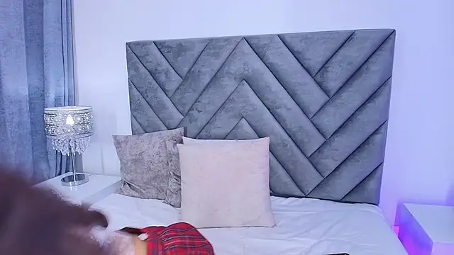 Juanita owens online show from February 27, 10:09 pm