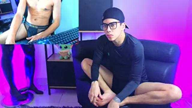 Snapshot of MYSTIC_GUYS chatting on July 9, 7:23 am MYSTIC GUYS online show from July 9, 7:23 am