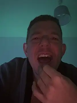 mrwright878787 online show from March 10, 10:45 pm