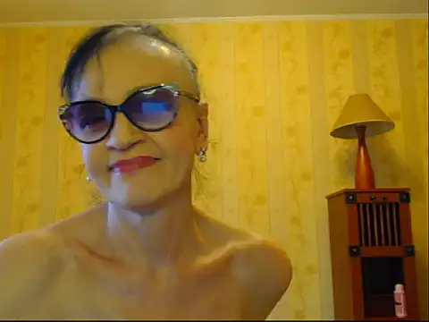 Valentina3859 online show from March 4, 9:40 am