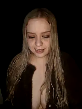 cansuozell online show from October 20, 7:36 pm