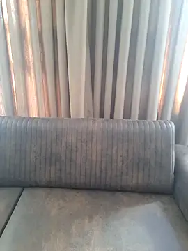 cansuozell online show from March 16, 11:03 am