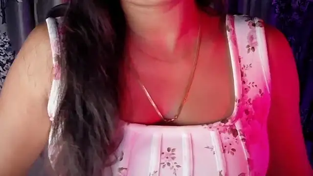 SexyAndHottie online show from February 25, 4:49 pm