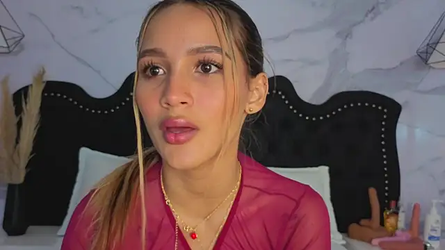 Carohorny4u online show from April 28, 12:53 am