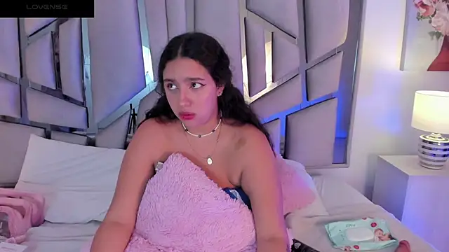 paulette dupont online show from January 25, 6:55 am