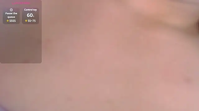 mia aira online show from December 18, 7:30 pm