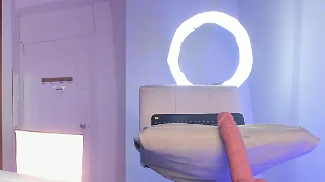 zoe backer online show from September 11, 11:10 am