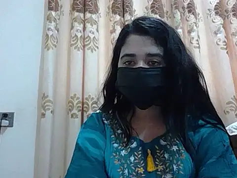 Snapshot of A-pusparani chatting on March 18, 12:47 am A-pusparani online show from March 18, 12:47 am