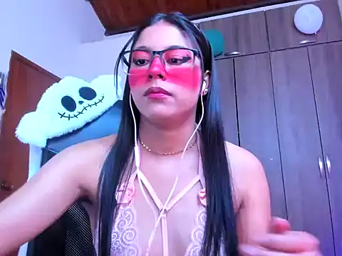  ALLYSON18  online show from October 25, 11:29 am