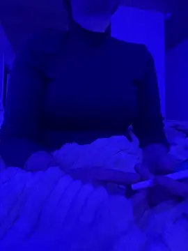 queenlo xxx online show from December 28, 6:39 am