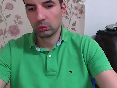 Snapshot of Leo_1617 chatting on January 5, 5:38 pm Leo 1617 online show from January 5, 5:38 pm