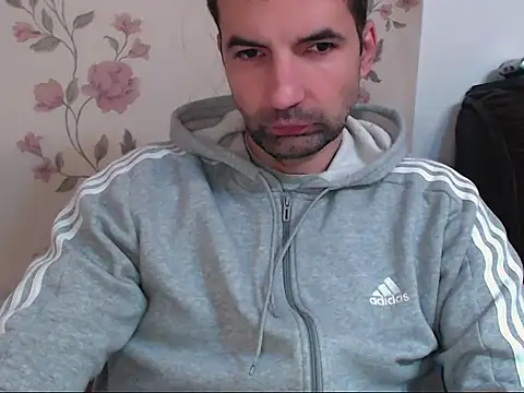 Snapshot of Leo_1617 chatting on January 9, 3:15 pm Leo 1617 online show from January 9, 3:15 pm