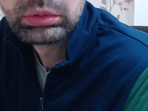 Snapshot of Leo_1617 chatting on February 2, 9:30 am Leo 1617 online show from February 2, 9:30 am