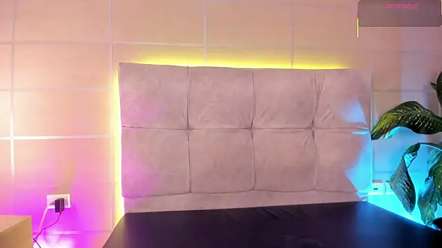 Snapshot of Karito-28 chatting on October 25, 11:40 am Karito-28 online show from October 25, 11:40 am