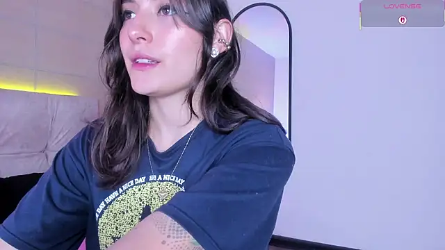 Snapshot of Karito-28 chatting on November 24, 12:05 pm Karito-28 online show from November 24, 12:05 pm