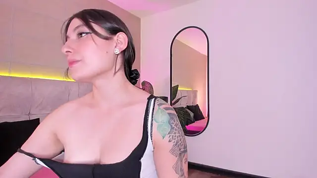 Snapshot of Karito-28 chatting on December 5, 2:25 pm Karito-28 online show from December 5, 2:25 pm