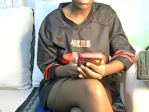 Snapshot of Caryyyl chatting on October 28, 3:21 am Caryyyl online show from October 28, 3:21 am