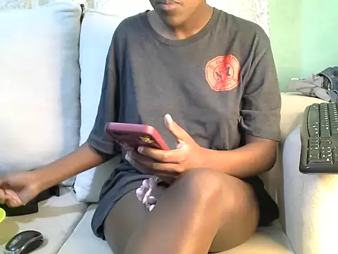 Snapshot of Caryyyl chatting on December 14, 7:58 am Caryyyl online show from December 14, 7:58 am