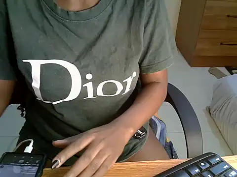 Caryyyl online show from March 5, 9:49 am