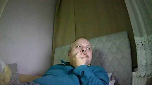 amylrmm1903 online show from November 30, 1:48 pm