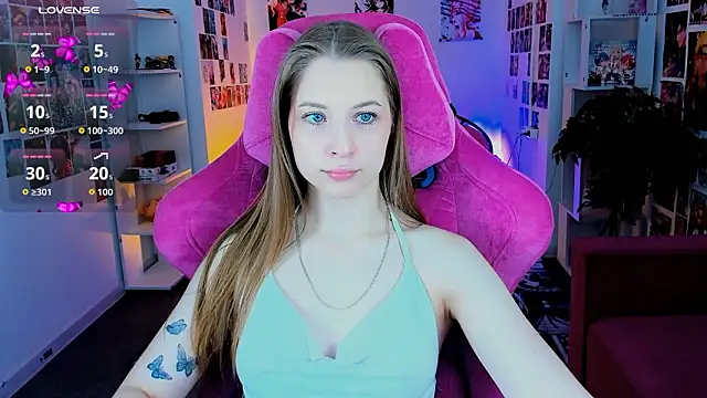 CuteMousee online show from February 28, 8:26 am