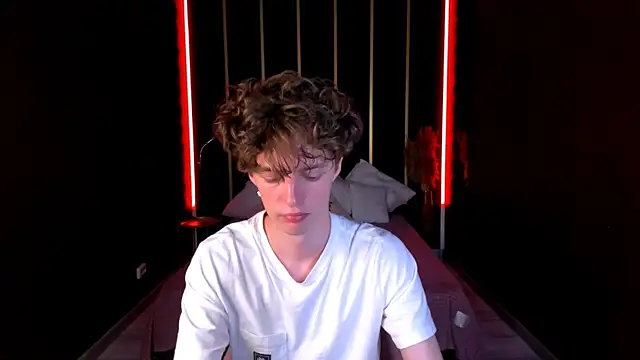 Snapshot of LukeSweet chatting on June 30, 1:12 pm LukeSweet online show from June 30, 1:12 pm