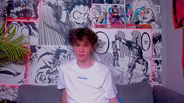 Snapshot of LukeSweet chatting on July 12, 1:46 pm LukeSweet online show from July 12, 1:46 pm