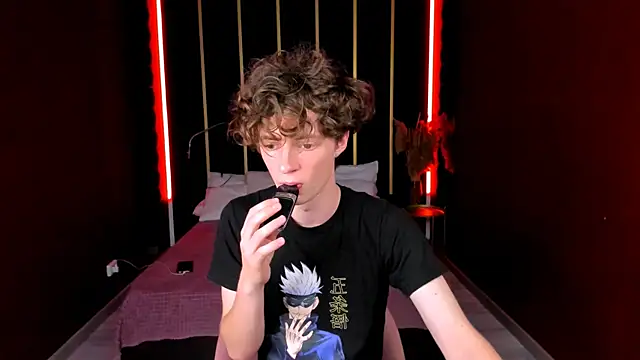 Snapshot of LukeSweet chatting on August 1, 12:26 pm LukeSweet online show from August 1, 12:26 pm
