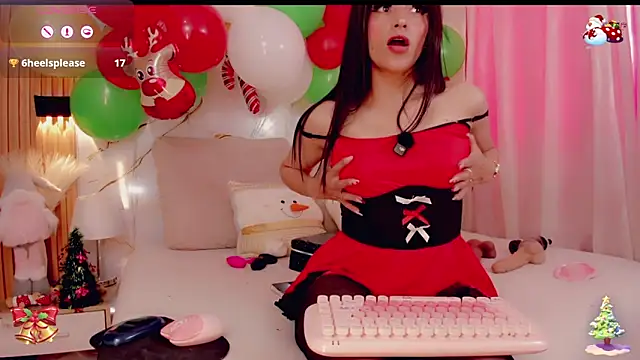 BrendaSquirtx online show from December 15, 5:28 pm