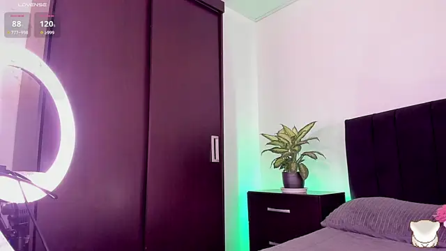 Snapshot of Noah__angel chatting on January 12, 6:28 am Noah angel online show from January 12, 6:28 am