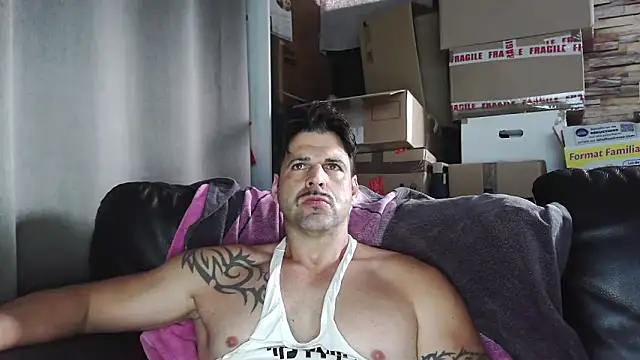 XxBigboybandxX online show from May 3, 2:23 pm