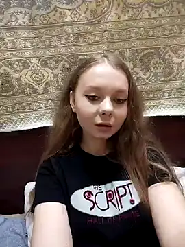 Snapshot of Ekaterina27 chatting on May 14, 7:48 am Ekaterina27 online show from May 14, 7:48 am