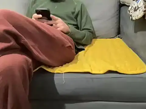 4small4inchlol online show from February 3, 9:07 pm