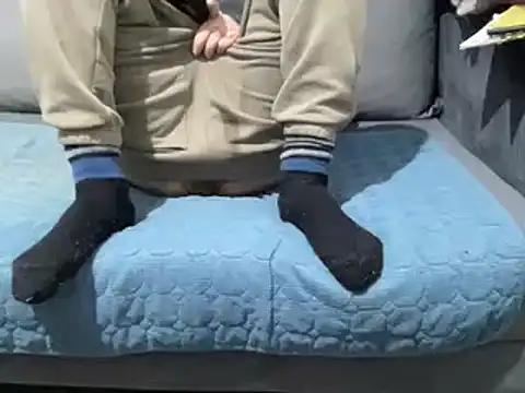 4small4inchlol online show from February 25, 8:51 pm