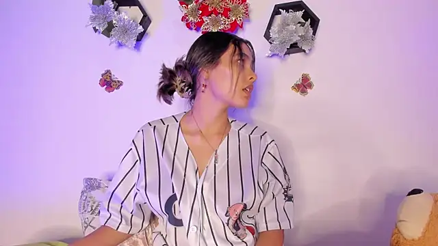 samara jonness online show from January 11, 4:48 am