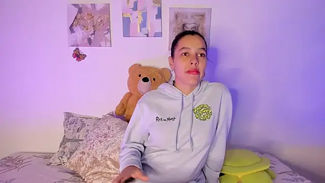 samara jonness online show from February 10, 10:40 pm