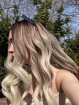 SandraCarter online show from March 10, 10:15 am