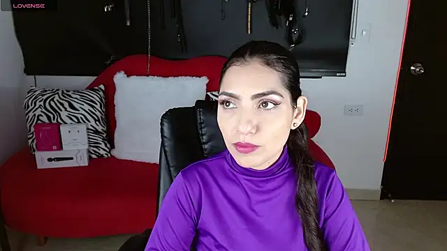 Snapshot of Carolaine69_ chatting on November 25, 1:22 pm Carolaine69 online show from November 25, 1:22 pm