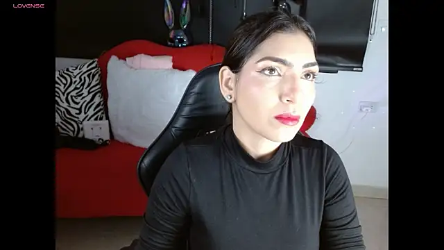 Carolaine69  online show from July 18, 1:54 am