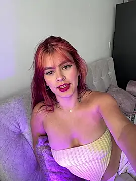 Snapshot of Isa_smeraldy chatting on July 23, 8:07 pm Isa smeraldy online show from July 23, 8:07 pm