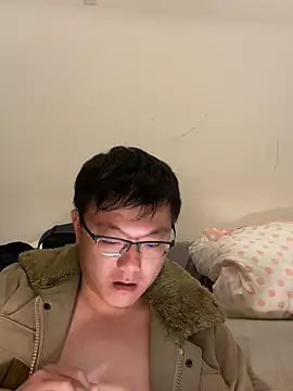 Snapshot of YoY-man chatting on January 12, 4:29 pm YoY-man online show from January 12, 4:29 pm