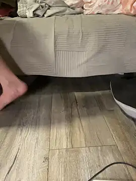 Snapshot of YoY-man chatting on March 5, 11:49 am YoY-man online show from March 5, 11:49 am