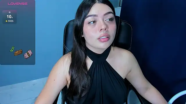 Snapshot of Sexy_paradise18_ chatting on June 2, 12:45 am Sexy paradise18 online show from June 2, 12:45 am