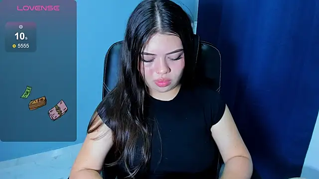 Snapshot of Sexy_paradise18_ chatting on June 12, 3:27 am Sexy paradise18 online show from June 12, 3:27 am