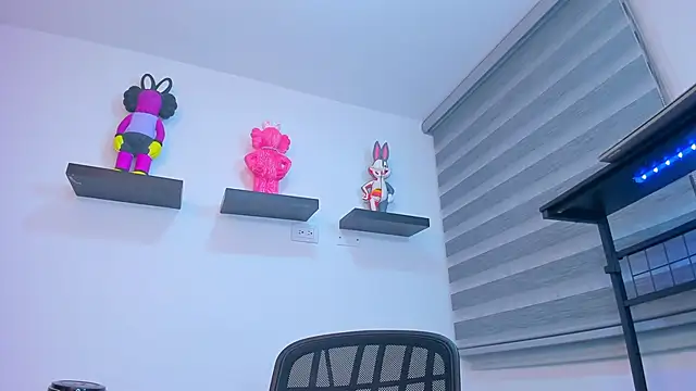 Snapshot of Gangster_Girl chatting on October 31, 3:07 am Gangster Girl online show from October 31, 3:07 am