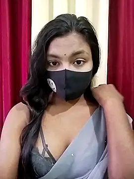 Snapshot of Myra-sen chatting on February 2, 4:11 am Myra-sen online show from February 2, 4:11 am